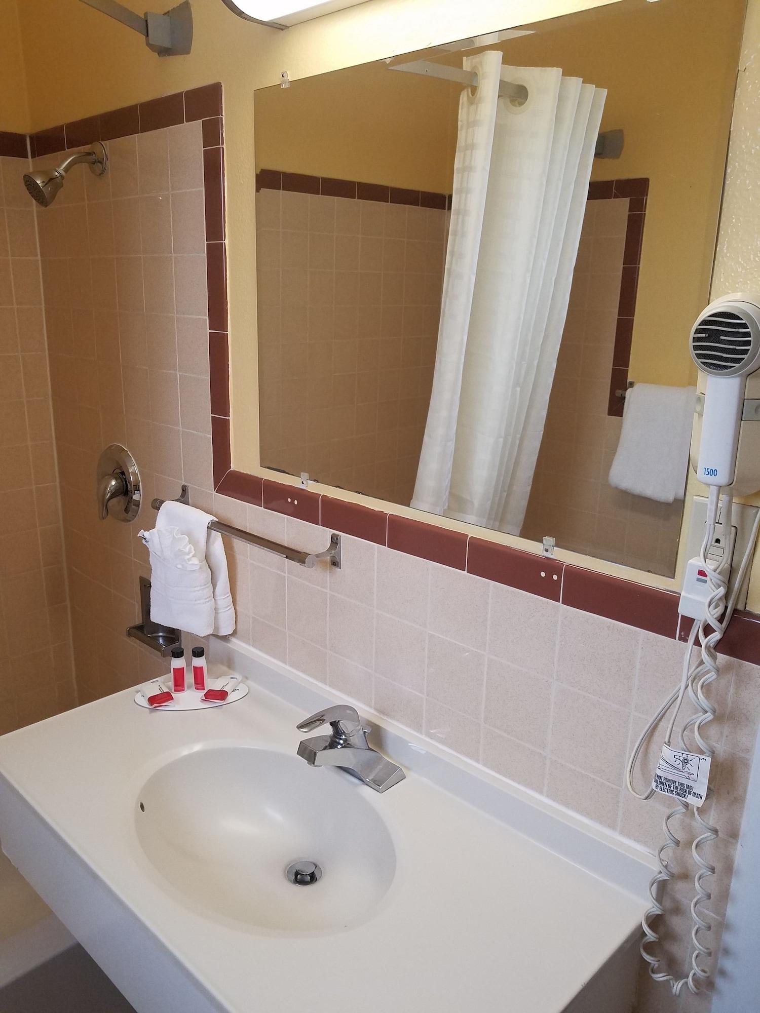 Travelodge By Wyndham Wenatchee Zewnętrze zdjęcie