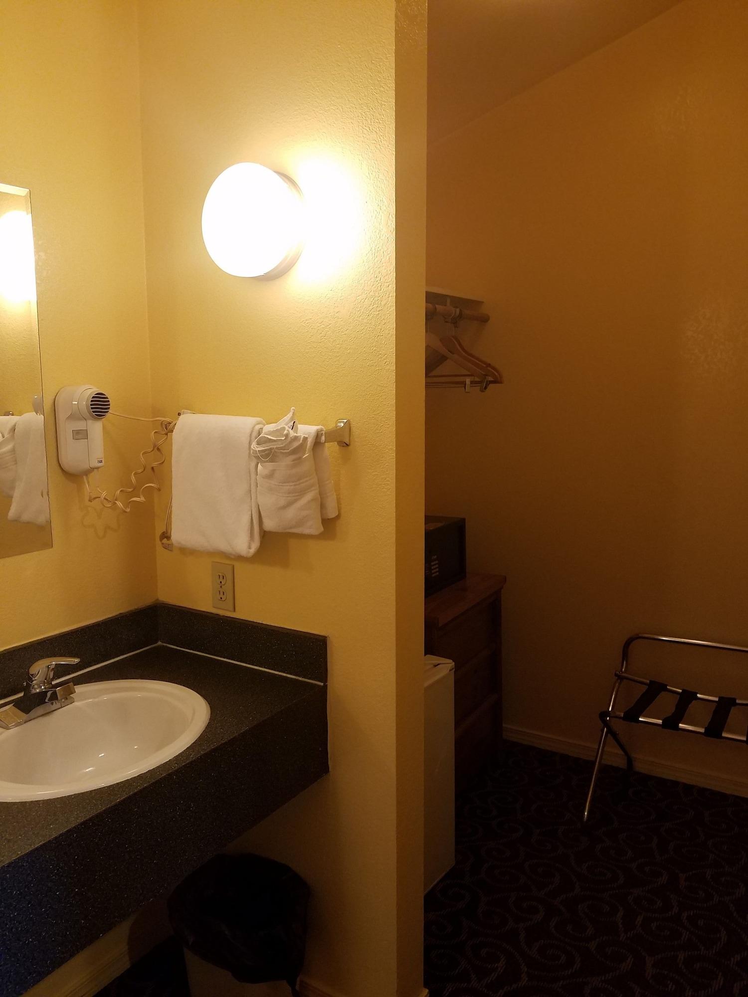 Travelodge By Wyndham Wenatchee Zewnętrze zdjęcie