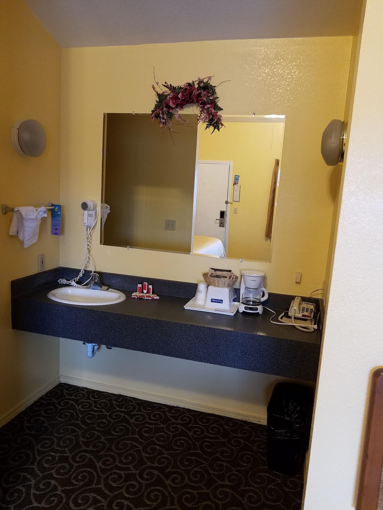 Travelodge By Wyndham Wenatchee Zewnętrze zdjęcie